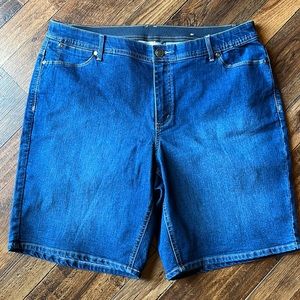 Like new, CJ Banks denim shorts - size 16W. Stretch waistband.